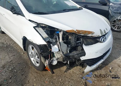 2014 Hyundai Elantra Se from USA, damaged, VIN 5NPDH4AE7EH522940